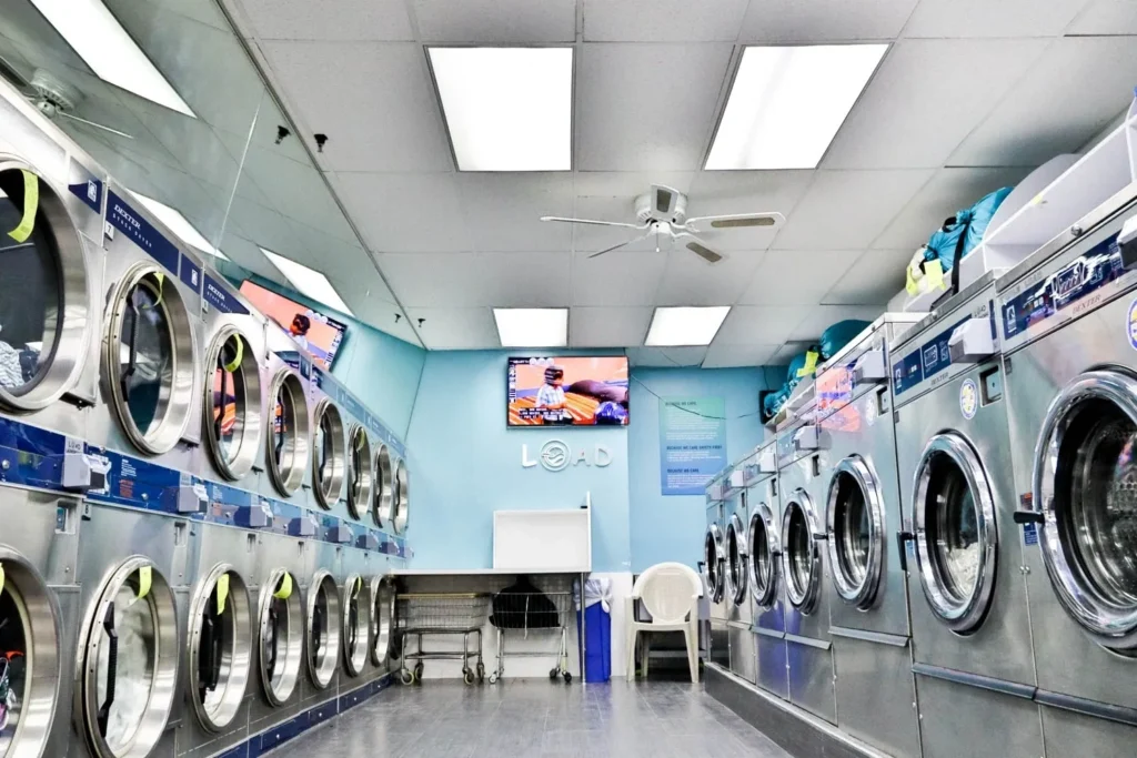 laundromat hours near me